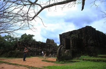 The mysterious beauty of the oldest holy site in Vietnam